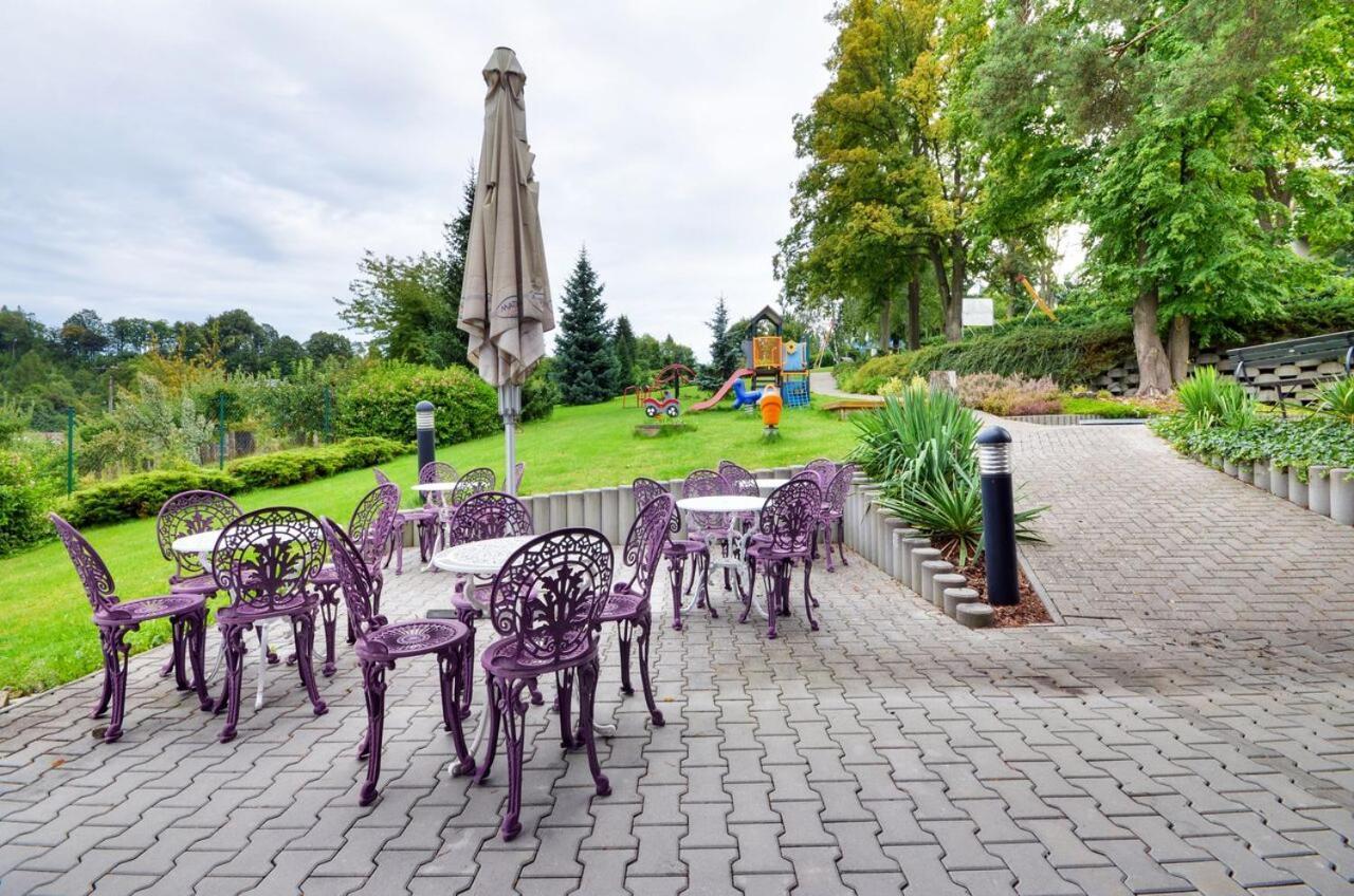 Hotel Filipinum Jablonne nad Orlici ภายนอก รูปภาพ